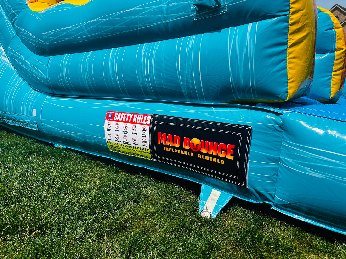 SUNBURST SPLASH WATERSLIDE (18FT TALL) FULL DAY RENTAL