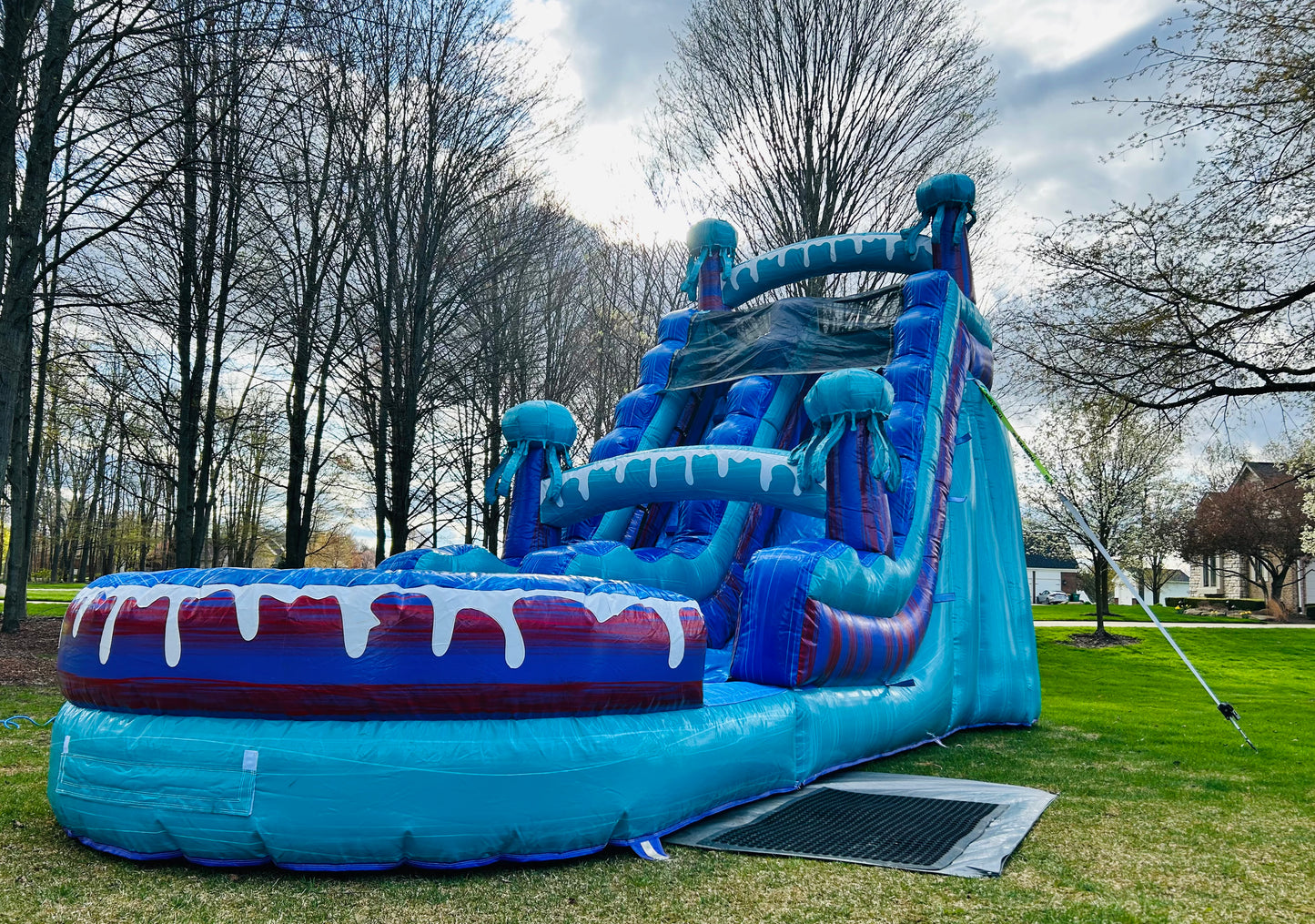 JELLYFISH WATERSLIDE (18FT TALL) FULL DAY RENTAL